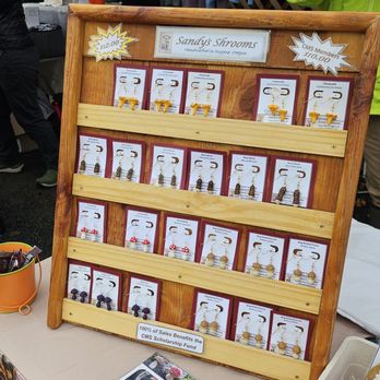 Mount Pisgah Mushroom Festival - Mushroom earrings - Festivals Near Me - Eugene, Oregon