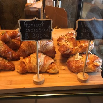 PEP Bakehouse & Coffee Shop - My fav, almond croissant - Bakeries Near Me - Brooklyn, New York PEP Bakehouse & Coffee Shop - My fav, almond croissant - Bakeries Near Me - Brooklyn, New York