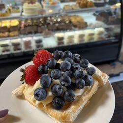 Latham Bakery - Fruit tart