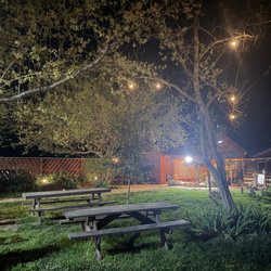 Chinese Camp Store and Tavern - Beautiful garden area