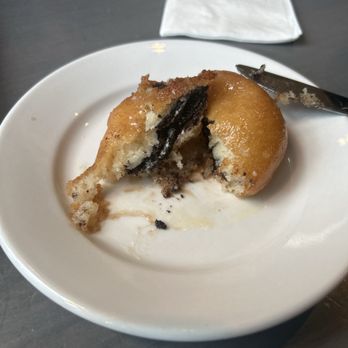 Harry's Seafood Bar & Grille - Ahhhhmazing Oreo Beignets - American Near Me - Ocala, Florida