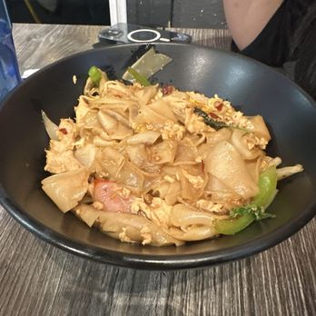 Soi 30th - Pad See Ew - Thai Near Me - San Diego, California
