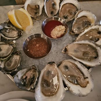 Neptune Oyster - Seafood Near Me - Boston, Massachusetts