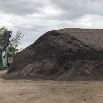 De Lara Landscaping - We make our own Organic Compost! - Landscaping Near Me - Manor, Texas De Lara Landscaping - We make our own Organic Compost! - Landscaping Near Me - Manor, Texas