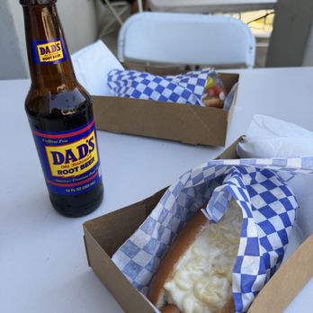 Good Dogs - Mac & cheese dog - Food Trucks Near Me - Santa Cruz, California