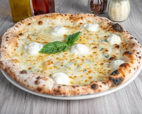 Piacere Wood Fired Pizza Pines by null