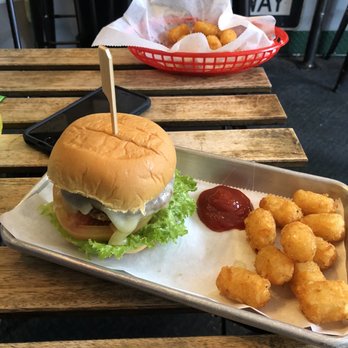 Gnarly Eats - Carpenter's Portobello Burger - Burgers Near Me - Brooklyn, New York