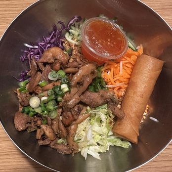 DD Mau Vietnamese Eatery - Vermicelli Bowl - Vietnamese Near Me - Webster Groves, Missouri