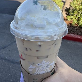 Safeway - Venti iced white mocha with one roast and whip - Grocery Near Me - Lincoln, California