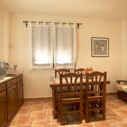Apartamentos Rurales Abuela Pastora - Salón-comedor apartamento Las Flores