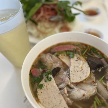 Bun Bo Hue Restaurant - Bun Bo hue - Vietnamese Near Me - Portland, Oregon