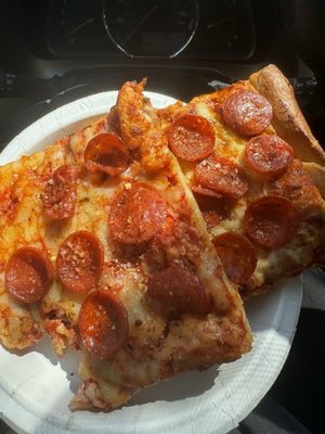 Armando's Pizza by null