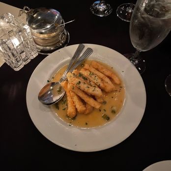 Giovanni's Ristorante - Bistecca Calamari Fritta - Italian Near Me - Detroit, Michigan Giovanni's Ristorante - Bistecca Calamari Fritta - Italian Near Me - Detroit, Michigan