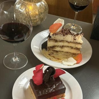 Extraordinary Desserts - Bakeries Near Me - San Diego, California Extraordinary Desserts - Bakeries Near Me - San Diego, California