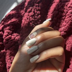 Bally Nails - GEL POLISH! Peeling like this??? No way.