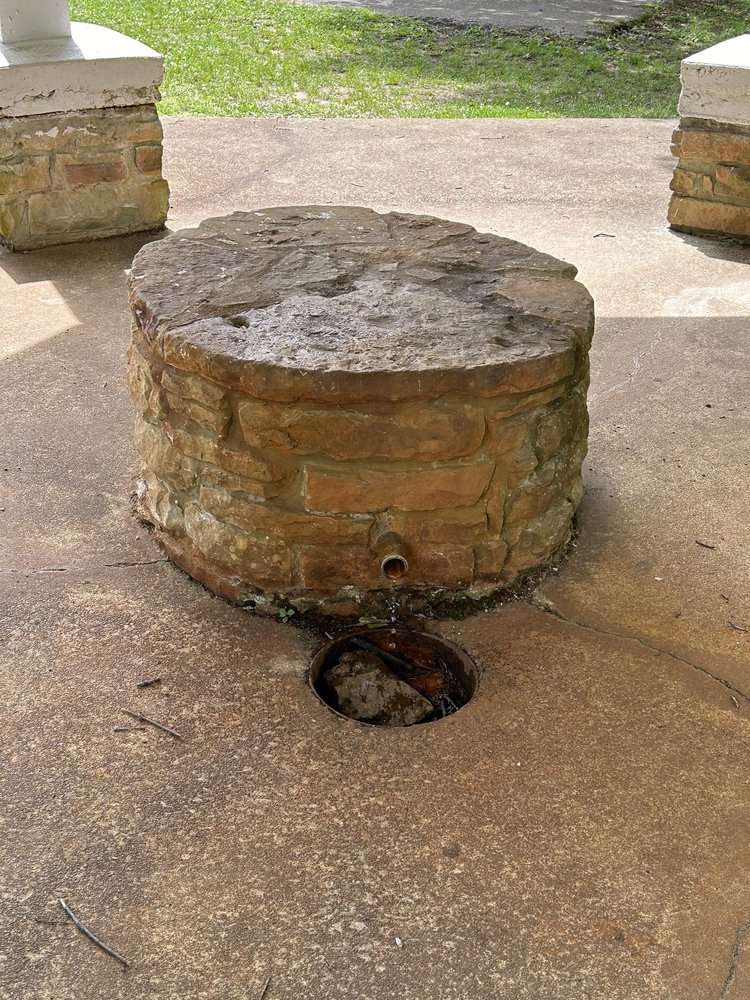 Iuka Mineral Springs Park Logo