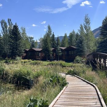 Rustic Inn Creekside Resort & Spa - Jackson Hole - Hotels Near Me - Jackson, Wyoming