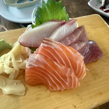Mac's Shack Wellfleet - Sushi Bars Near Me - Wellfleet, Massachusetts