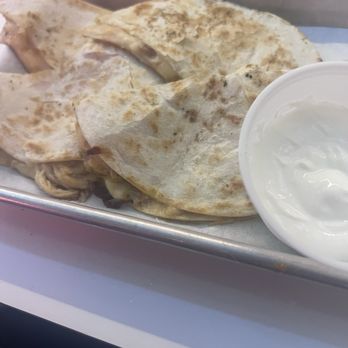 Taco Heads - Chicken quesadillas - Tacos Near Me - Fort Worth, Texas Taco Heads - Chicken quesadillas - Tacos Near Me - Fort Worth, Texas