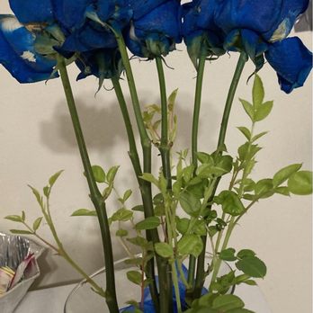 Kremp Florist - Custom roses - Florists Near Me - Willow Grove, Pennsylvania