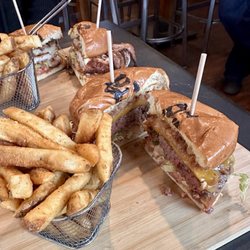 Happy Hour Bar and Grill - Crispy chicken sandwich and the Bacon jam burger, delicious!