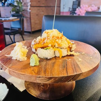 Motto Sushi - Volcano Roll - Sushi Bars Near Me - Denton, Texas Motto Sushi - Volcano Roll - Sushi Bars Near Me - Denton, Texas