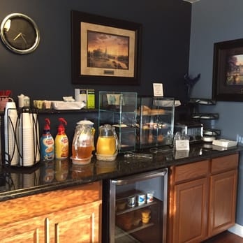 Montgomery Inn & Suites - Continental Breakfast Summer Months (Memorial-Labor Day)! - Hotels Near Me - Montague, Michigan Montgomery Inn & Suites - Continental Breakfast Summer Months (Memorial-Labor Day)! - Hotels Near Me - Montague, Michigan