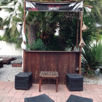 Can Sunyolet - Zona chill out para tomar algo por la noche - Catalan Near Me - Martorell, B