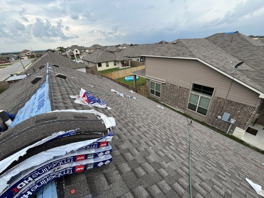 Cuellar Roofing and Solar Logo