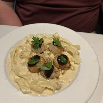 622 North - Scallops & Pappardelle - Wine Bars Near Me - Blacksburg, Virginia 622 North - Scallops & Pappardelle - Wine Bars Near Me - Blacksburg, Virginia
