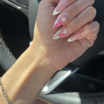 Cindy Nails Spa - Best nail place in the valley! - Nail Salons Near Me - Chatsworth, California