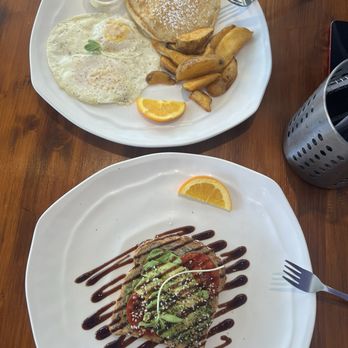 Revelations Cafe - Avocado Toast, pancakes - Breakfast & Brunch Near Me - Lutz, Florida