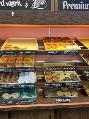 Avon Donuts Inc by null
