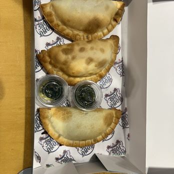 Nono José Argentinian Empanadas - Box presentation - Argentine Near Me - El Cajon, California Nono José Argentinian Empanadas - Box presentation - Argentine Near Me - El Cajon, California