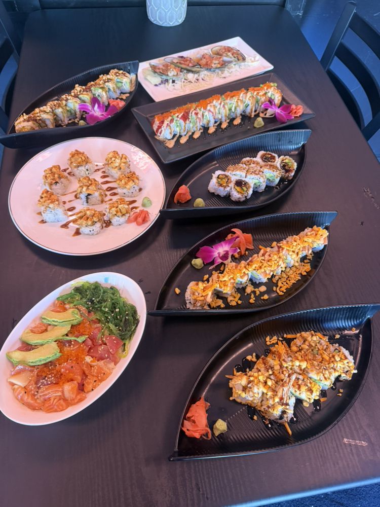 Food from Oyuki Sushi
