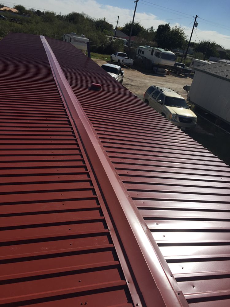 Slide of E&I Roofing & Welding Service