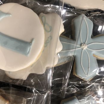 All Things Beeehive Cookies - Custom baptism cookies - Desserts Near Me