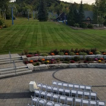 Pats Peak Banquet Facilities - Back patio set up for a wedding with a view of the slopes - Ski Resorts Near Me - Henniker, New Hampshire Pats Peak Banquet Facilities - Back patio set up for a wedding with a view of the slopes - Ski Resorts Near Me - Henniker, New Hampshire