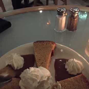 AZ88 - I cannot describe how moist but rich this cake was. - American Near Me - Scottsdale, Arizona