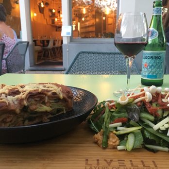 Livelli - Tandoori chicken Lasgna and salad - Italian Near Me - Antwerp, VAN Livelli - Tandoori chicken Lasgna and salad - Italian Near Me - Antwerp, VAN