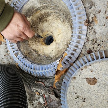 Aquafully Leak Detection - Dye testing for locating leak. - Pool & Hot Tub Service Near Me