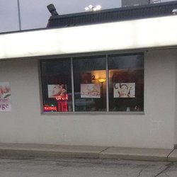 Health & Beauty Studio - storefront facing west