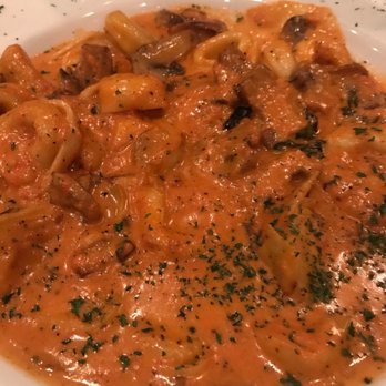 Cafe Italia - Tortellini Michael Angelo!! The best vegetarian option, in my opinion!! - Italian Near Me - Grapevine, Texas Cafe Italia - Tortellini Michael Angelo!! The best vegetarian option, in my opinion!! - Italian Near Me - Grapevine, Texas