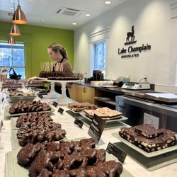 Lake Champlain Chocolates - Chocolate clusters