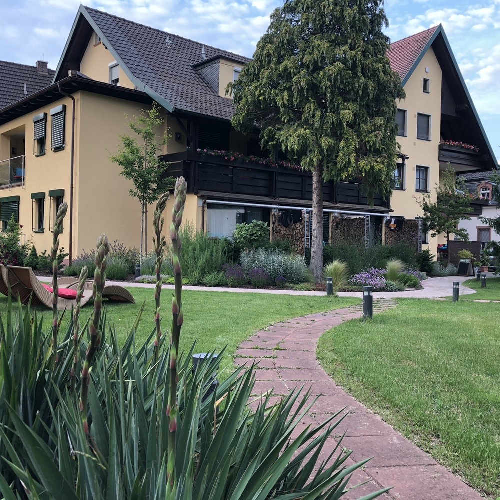 Hotel Bundschuh - Parklike setting - Hotels Near Me - Lohr, BY