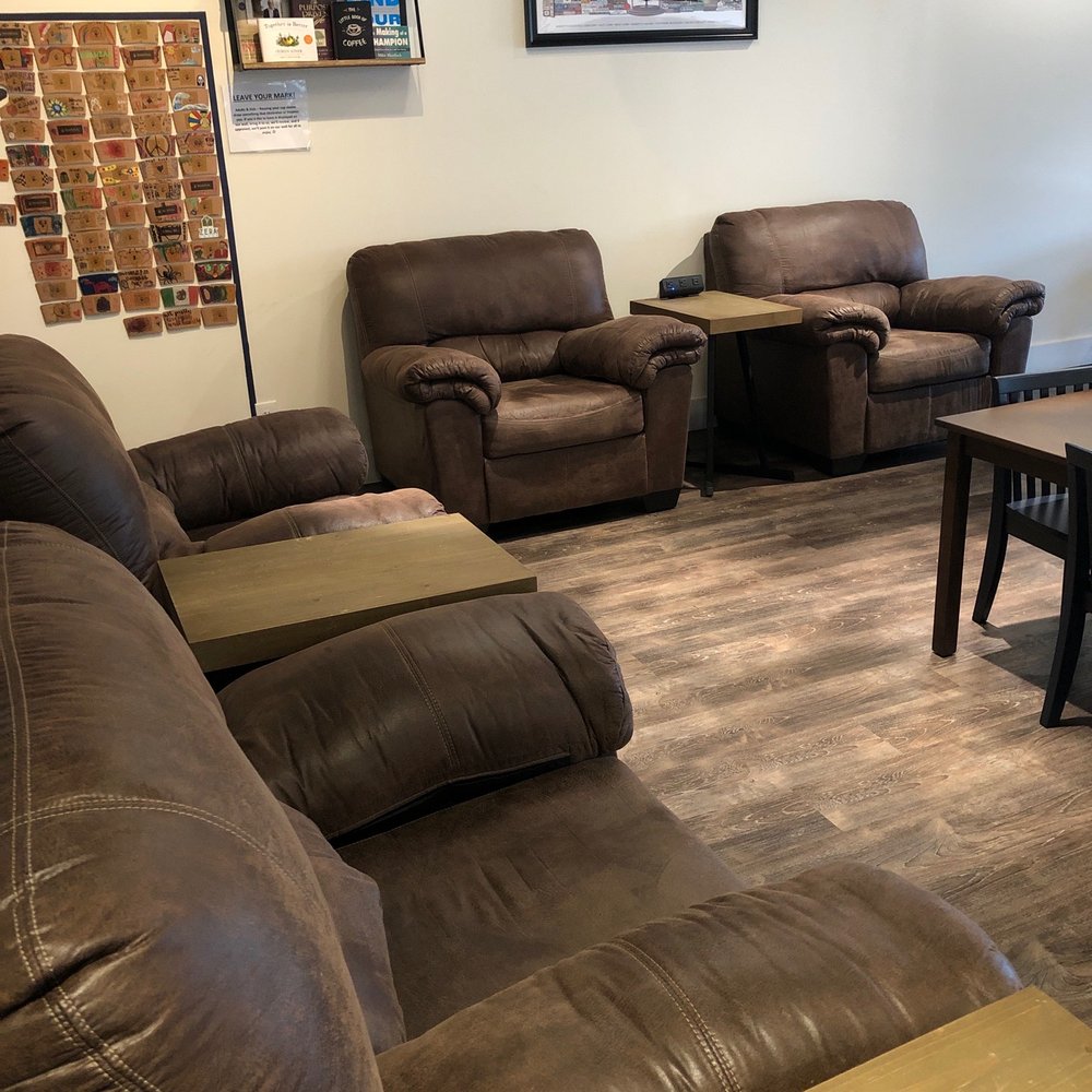 Marietta Perks - Lounge area - Coffee & Tea Near Me - Marietta, Georgia Marietta Perks - Lounge area - Coffee & Tea Near Me - Marietta, Georgia
