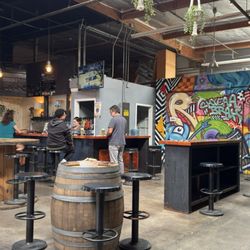 Relentless Brewing - Love the fun mural on the wall!
