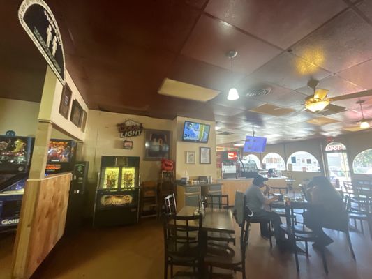 Garibaldi's Pizza by null