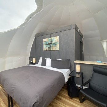 Borealis Basecamp - Bed. - Hotels Near Me - Fairbanks, Alaska