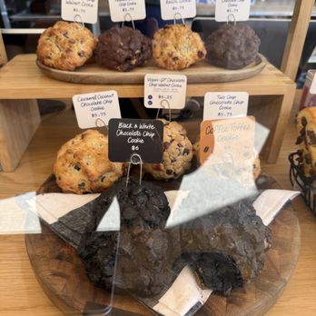 Levain Bakery - Cookies - Bakeries Near Me - Venice, California